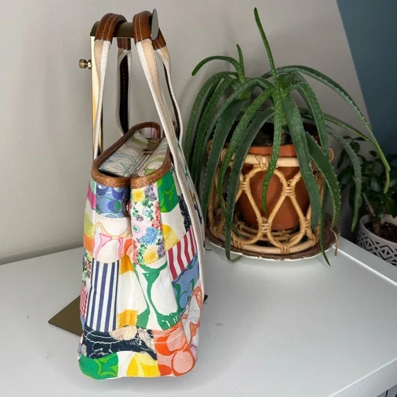 Coach Patchwork Tote Bag Canvas Multicolor Hamptons Legacy Y2K Shoulder Purse - Picture 4 of 13